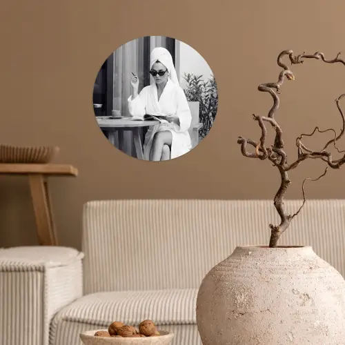 Modern - Vrouw - Zwart - Wit Wandcirkel behangsticker klein -sfeer1