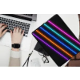 Esthetiek - Retro - Neon laptophoes neopreen klein -bureau