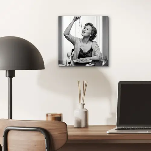 Vrouw - Spaghetti - Zwart - Wit aluminium wit klein -sfeer5