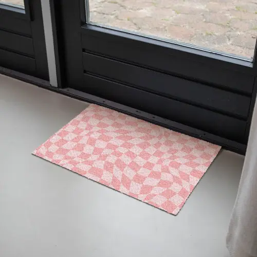 Hokjes patroon - Roze - Golvende lijnen Deurmat klein -sfeer2