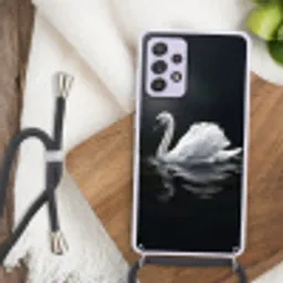 Zwaan - Water - Natuur - Realistisch - Wit Hoesje Samsung Galaxy A52 5G met koord klein -sfeer4