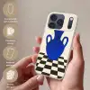 Vaas - Blauw - Geblokt - Modern Telefoonhoesje iPhone 17 Pro Max klein -sfeer3_NL