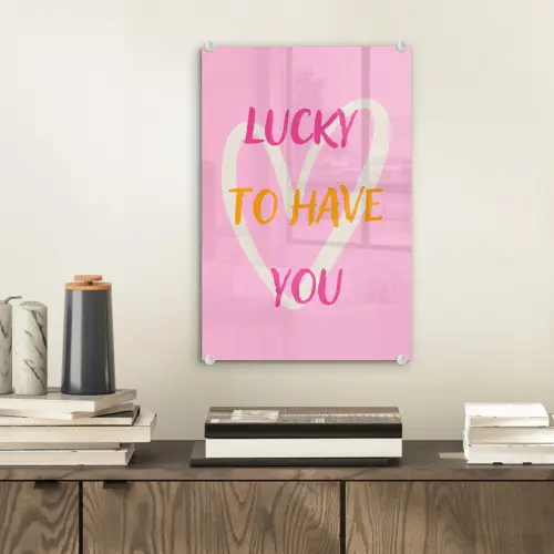 Lucky - Love - Valentijn - Roze plexiglas 5mm klein -sfeer1