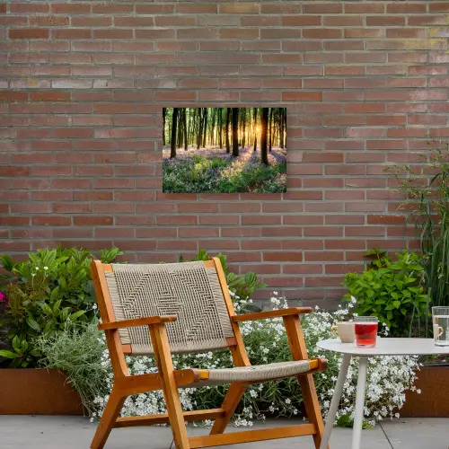 Bos met blauwe hyacinten bij zonsopgang Tuinposter op houten frame 2 cm dik klein -sfeer3