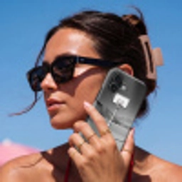 Basketbalpaal - Landschap - Zand - Wit Toughcase MagSafe Apple iPhone 17 klein -Sfeer2V