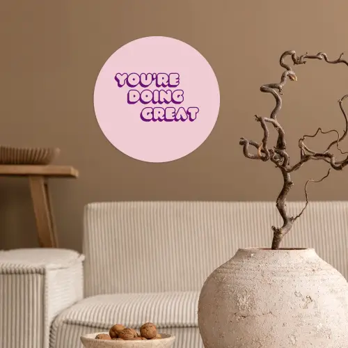 You're doing great - Roze - Bubble letters Wandcirkel behangsticker klein -sfeer1