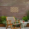 Warm - Bloemen - Groen - Rood Tuinposter op houten frame 2 cm dik klein 845 -sfeer3