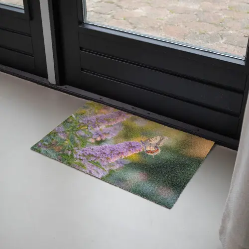 Sierlijke - Vlinder - Paarse - Bloemen Deurmat klein -sfeer2