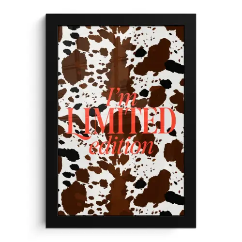 Koeienprint - Limited edition - Rood fotolijst zwart zonder passe partout klein -3d
