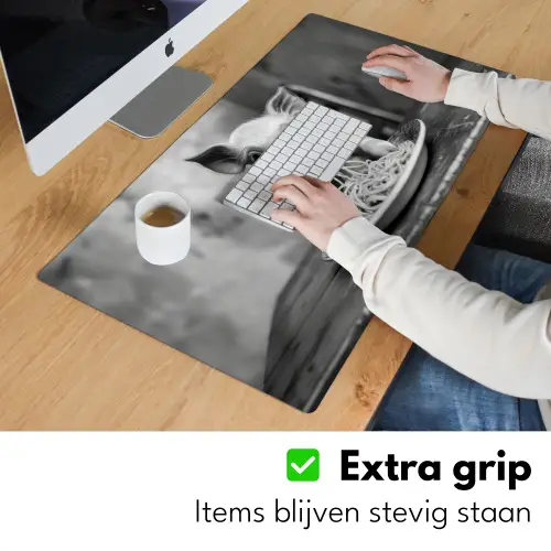 Varken - Schattig - Spaghetti - Zwart wit - Dier Muismat XXL klein -sfeer3