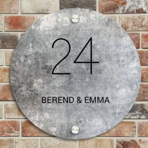 Beton - Klassiek Naambord Rond klein -sfeer2