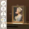 Vrouw - Barokjurk - Kauwgom Light Box met kabel (Tafellamp) klein -USP_NL