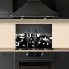 Bubbels - Proosten - Champagneglazen - Stadslichten keuken achterwand spatscherm klein -sfeer1