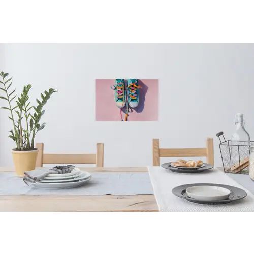 Sneakers - Veters - Kleurrijk - Schaduw Muursticker klein -eettafel
