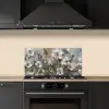 Bloemen - Wit - Grijs - Goud - Luxe keuken achterwand spatscherm klein -sfeer1