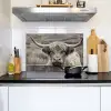 Schotse hooglander - Zwart - Wit - Hout Inductie beschemer met haakjes klein -sfeer2