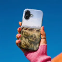 Paarden - Kudde - Bergen - Vrijheid - Wild Toughcase MagSafe Apple iPhone 17 klein -Sfeer1V