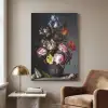 Bloemen in een vaas met schelpen en insecten - Balthasar van der Ast Textielframe zilver middel -sfeer1