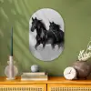 Paarden - Gras - Zwart - Wit Wandcirkel Ovaal Forex klein -sfeer2