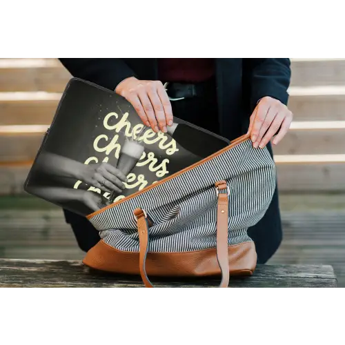 Cheers - Wijn - Zwart - Wit laptophoes neopreen klein -tas