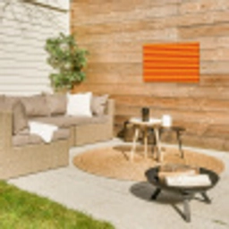 Strepen - Patroon - Oranje Tuinposter op houten frame 2 cm dik klein 845 -sfeer2