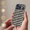 Klassiek - Patroon - Zwart Telefoonhoesje iPhone 17 Pro klein 878 -sfeer3_NL
