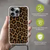 Pantervacht - Realistisch - Bruin Hoesje iPhone 16 Pro Max met koord klein -sfeer2_NL