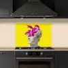 Buste - Slangen - Geel keuken achterwand spatscherm klein -sfeer1