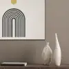 Minimalistisch - Zwarte boog - Gouden cirkel PET vilt klein -sfeer6_closeup
