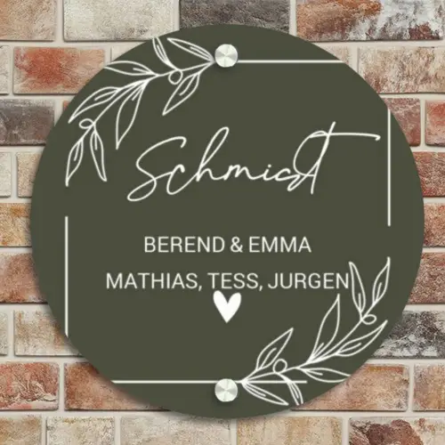 Olijfgroen - Sierlijk Naambord Rond klein -sfeer2