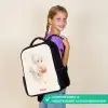 Meisje met een basketbal in neutrale kleuren. Rugzak - Zwart middel -sfeer6_NL