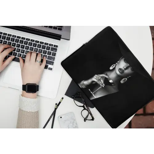 Vrouw - Cocktail - Chic laptophoes neopreen klein -bureau