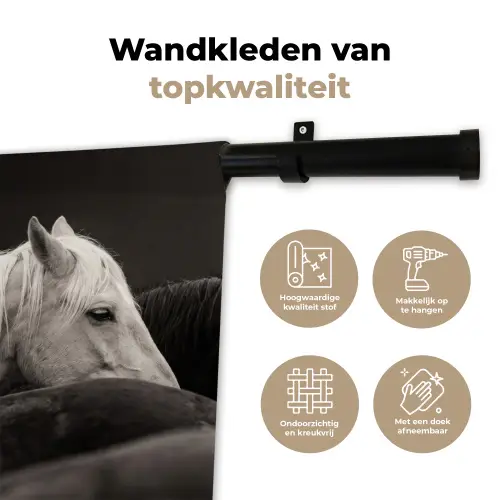 Paarden - Zwart - Wit - Kudde Wandkleed katoen klein -sfeer2