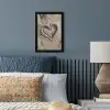 Hartvorm - Getekend - Beige - Zand fotolijst zwart zonder passe partout klein -sfeer3