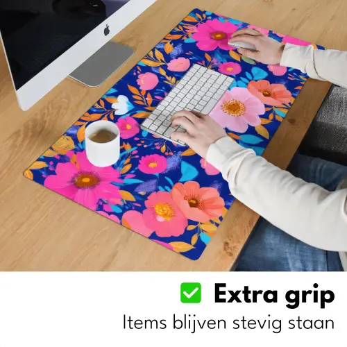 Bloemen - Blauw - Roze Muismat XXL klein -sfeer3