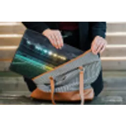 Voetbal - Stadion - Nacht - Modern laptophoes neopreen klein -tas