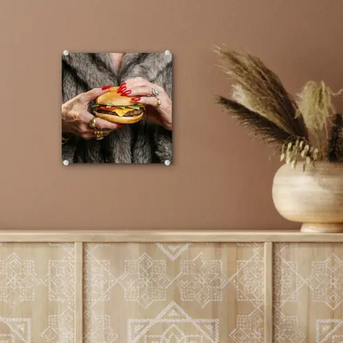 Vrouw - Hamburger - Bontjas plexiglas 5mm klein -sfeer5