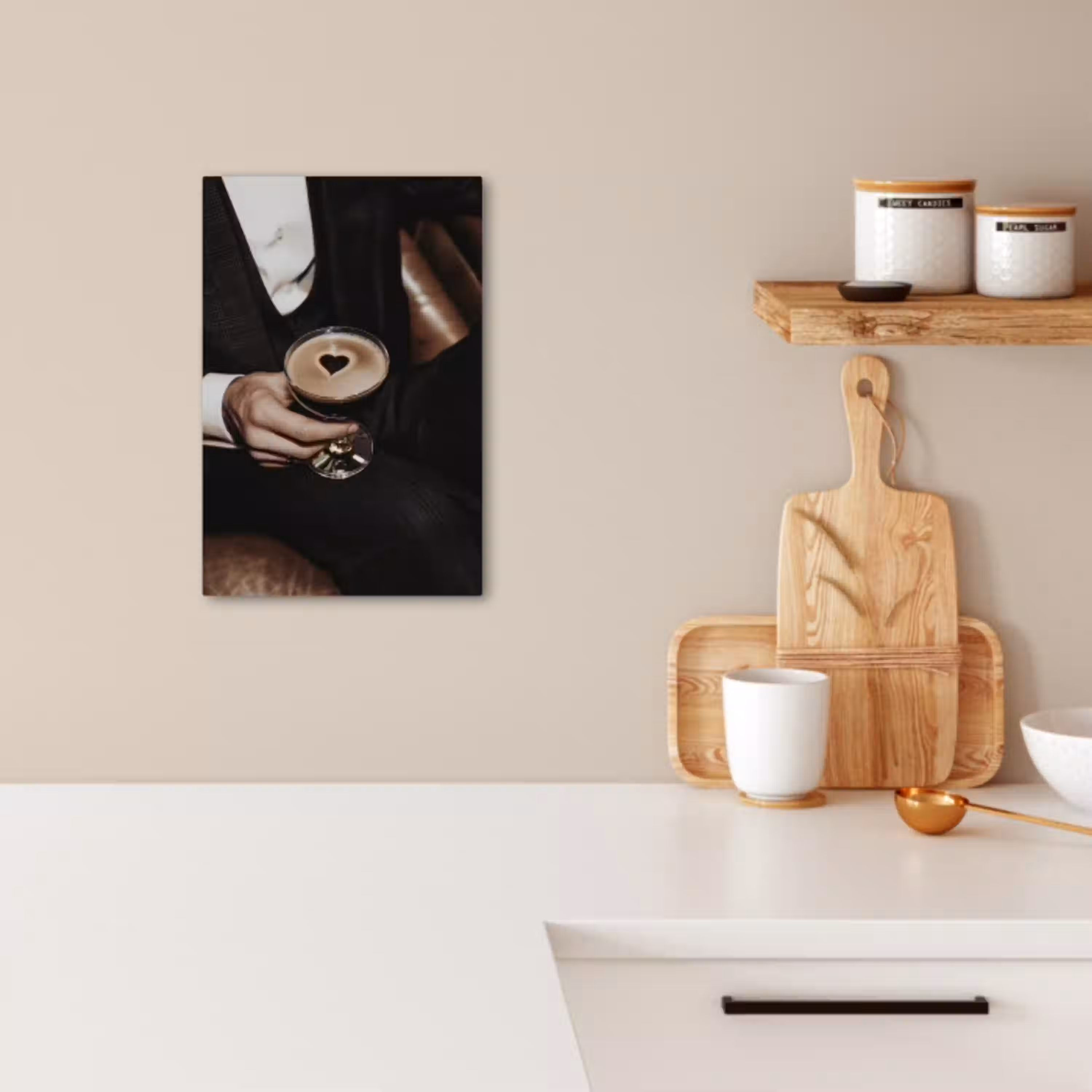 Hartje - Cocktail - Espresso Martini - Hand KitchenYeah - Keuken - Canvas klein -sfeer1