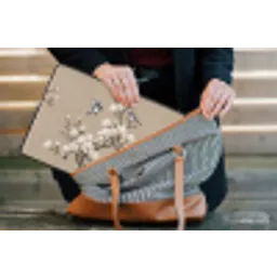 Oosters - Vogels - Beige laptophoes neopreen klein -tas