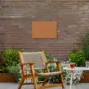 Oranje - Sierlijk - Bloemen Tuinposter op houten frame 2 cm dik klein 845 -sfeer3
