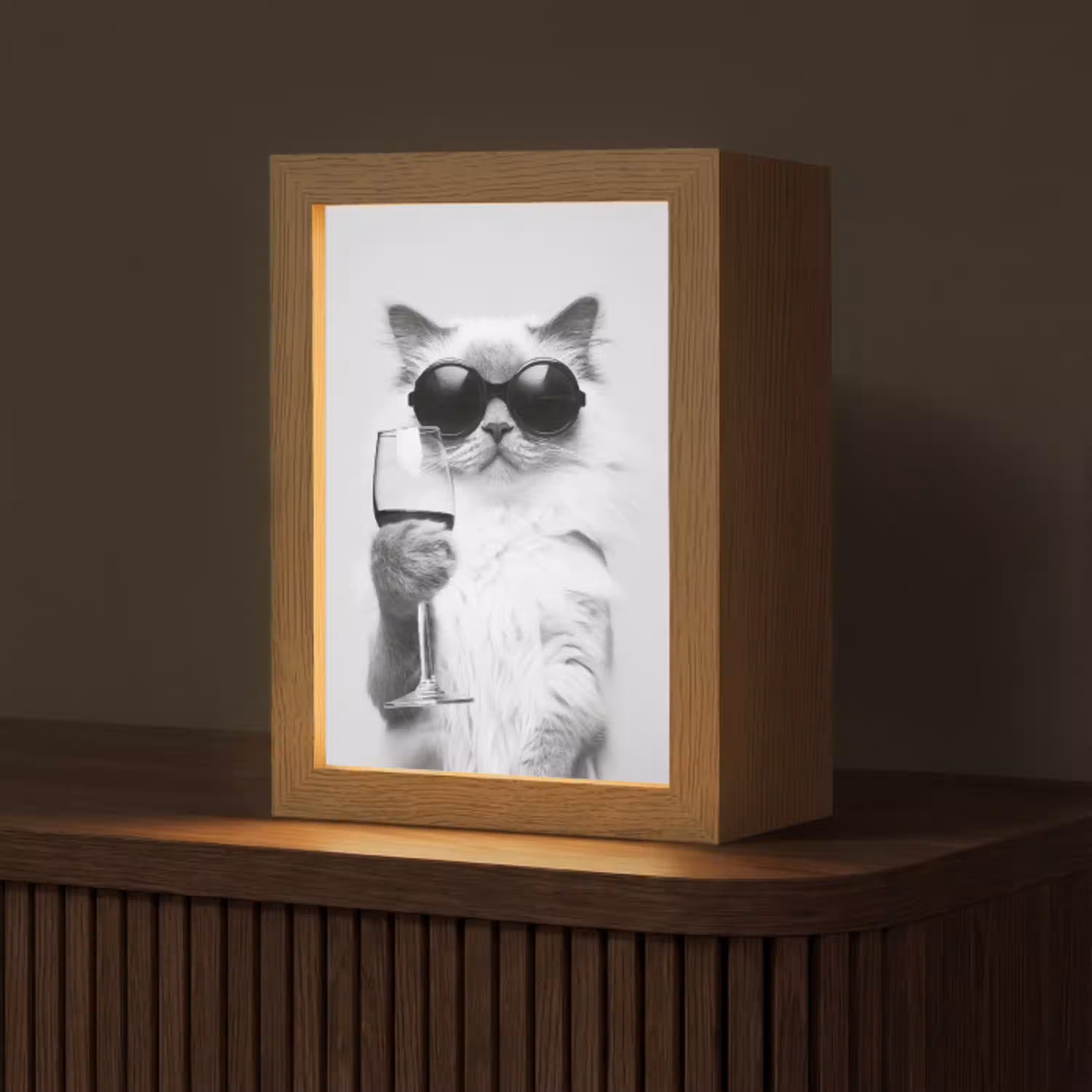 Kat - Zonnebril - Wijnglas - Langharig Light Box met kabel (Tafellamp) klein -z3d_website