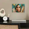 Vrouw - Portret - Goud - Luxe - Blauw poster papier klein -sfeer1