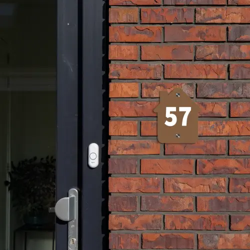 Bruin- Traditioneel Naambord Huisje klein -sfeer2