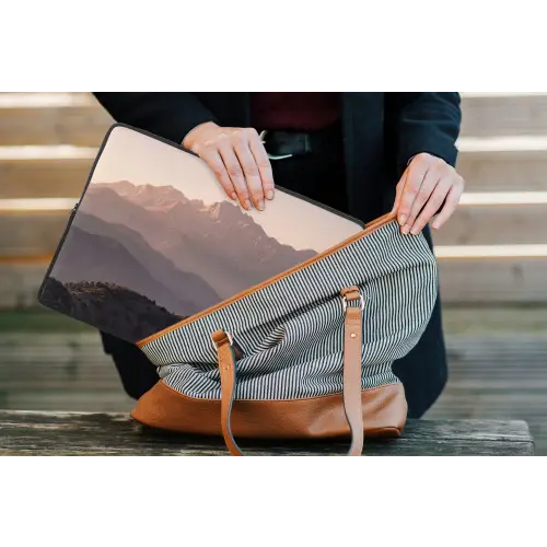 Panorama - Landschap - Bergen laptophoes neopreen klein -tas