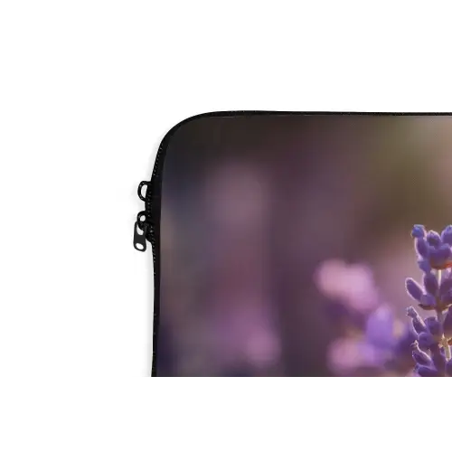 Lavendelbloemen - Paars - Zonlicht laptophoes neopreen klein -detail