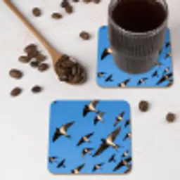 Zwaluwen - Vliegen - Blauw onderzetter kurk middel -sfeer2