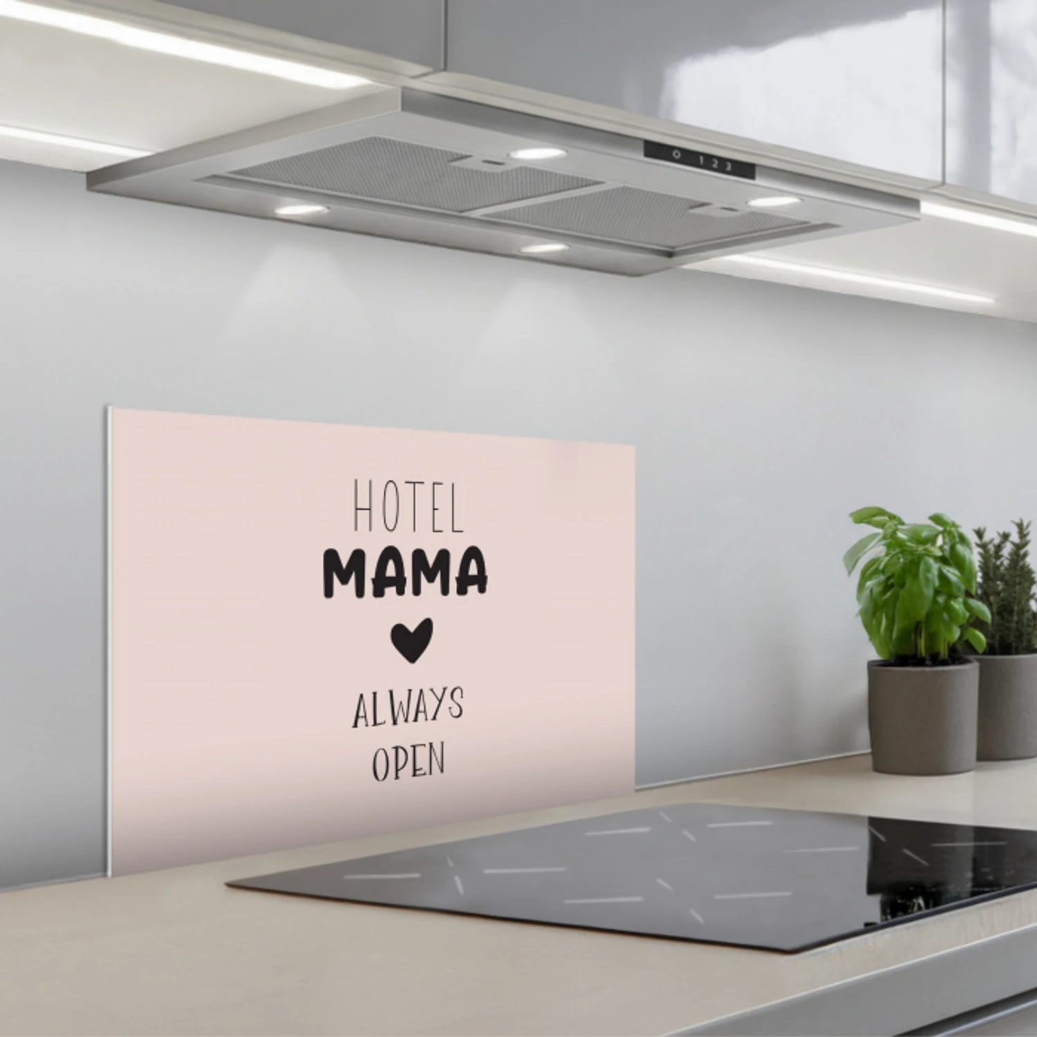 Quotes - Spreuken - Hotel mama always open - Mama keuken achterwand spatscherm klein -3d_schuin