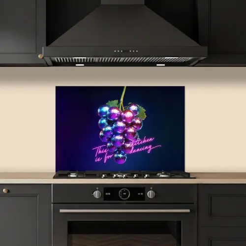 Quote - Neon - Disco - Druiven keuken achterwand spatscherm klein -sfeer1