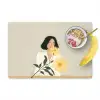 Vrouw - Bloem - Geel - Minimalistisch Placemat vinyl groot -zzzproduct_Kitchenyeah-website