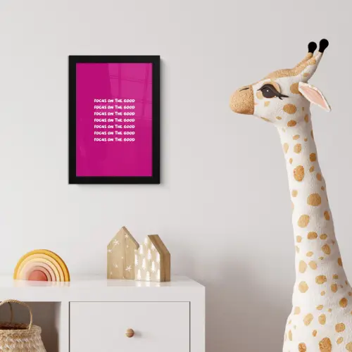 Focus on the good - Roze - wit fotolijst zwart zonder passe partout klein -usfeer4_kinderkamer